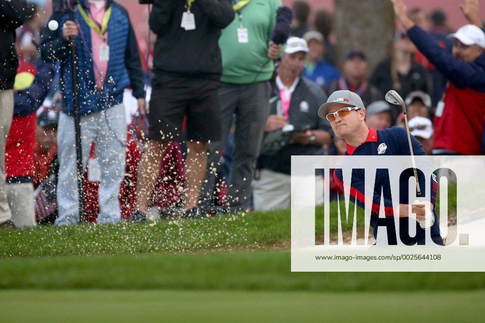 GOLF - Ryder Cup 2016 CHASKA,MINNESOTA,USA,30.SEP.16 - GOLF - Ryder Cup, Hazeltine National Golf Club. Image shows Zach Johnson (USA). GEPAxpictures xDanielxGoetzhaber