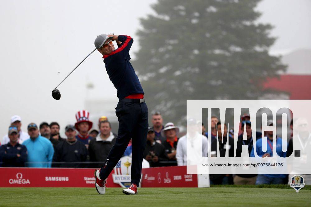 GOLF - Ryder Cup 2016 CHASKA,MINNESOTA,USA,30.SEP.16 - GOLF - Ryder Cup, Hazeltine National Golf Club. Image shows Zach Johnson (USA). GEPAxpictures xDanielxGoetzhaber