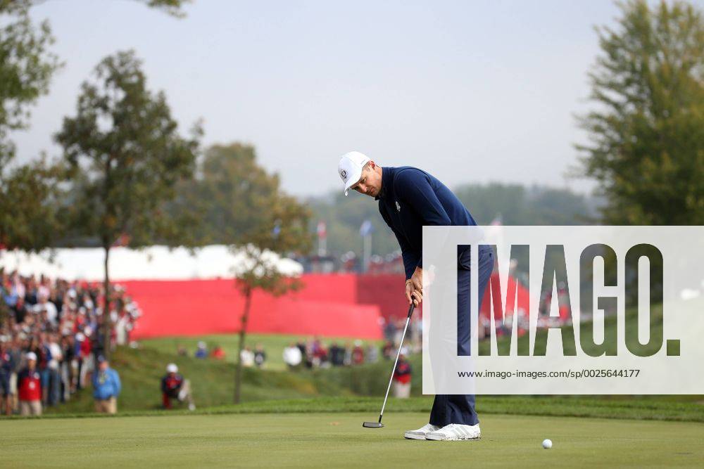 GOLF - Ryder Cup 2016 CHASKA,MINNESOTA,USA,30.SEP.16 - GOLF - Ryder Cup, Hazeltine National Golf Club. Image shows Justin Rose (ENG). GEPAxpictures xDanielxGoetzhaber