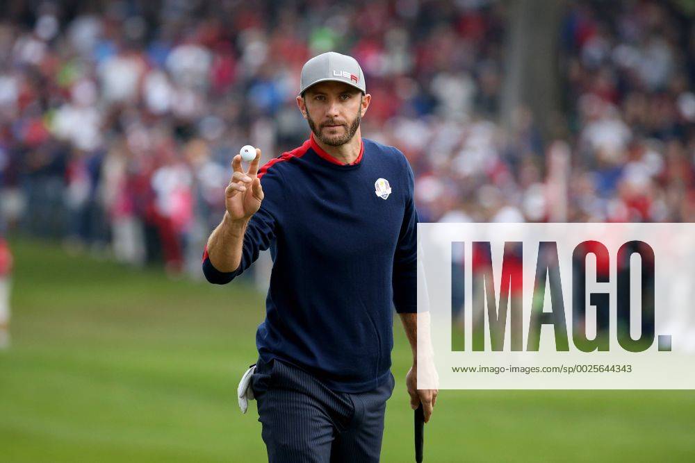 GOLF - Ryder Cup 2016 CHASKA,MINNESOTA,USA,30.SEP.16 - GOLF - Ryder Cup, Hazeltine National Golf Club. Image shows Dustin Johnson (USA). GEPAxpictures xDanielxGoetzhaber