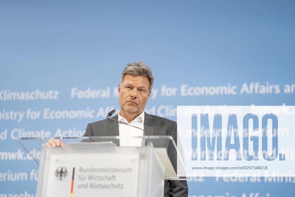 Press Statement Energy Price in the Federal Ministry of Economics Robert Habeck, Federal Minister of Economics Press Statement Energy Price in the Federal Ministry of Economics Robert Habeck, Federal Minister of Economics, Berlin Berlin Germany BMWK