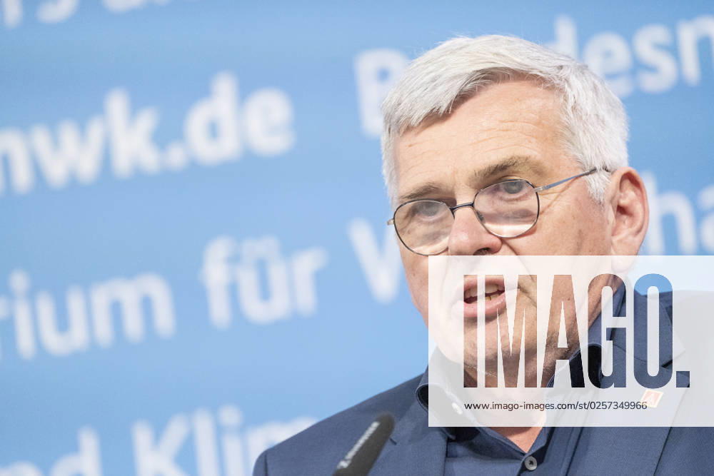 Press statement Energy price in the Federal Ministry of Economics Jörg Hofmann, First Chairman Trade Union IG Metall Press statement Energy price in the Federal Ministry of Economics Jörg Hofmann, First Chairman Trade Union IG Metall, Berlin Berlin Germany BMWK