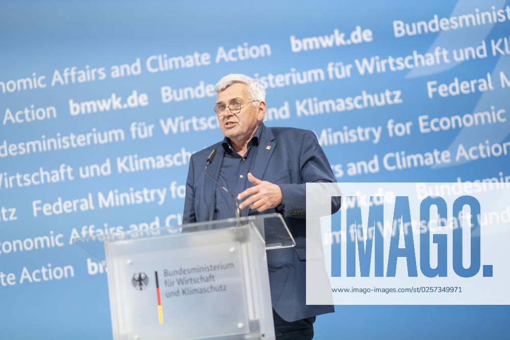 Press statement Energy price in the Federal Ministry of Economics Jörg Hofmann, First Chairman Trade Union IG Metall Press statement Energy price in the Federal Ministry of Economics Jörg Hofmann, First Chairman Trade Union IG Metall, Berlin Berlin Germany BMWK