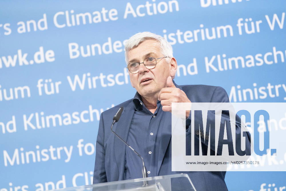 Press statement Energy price in the Federal Ministry of Economics Jörg Hofmann, First Chairman Trade Union IG Metall Press statement Energy price in the Federal Ministry of Economics Jörg Hofmann, First Chairman Trade Union IG Metall, Berlin Berlin Germany BMWK