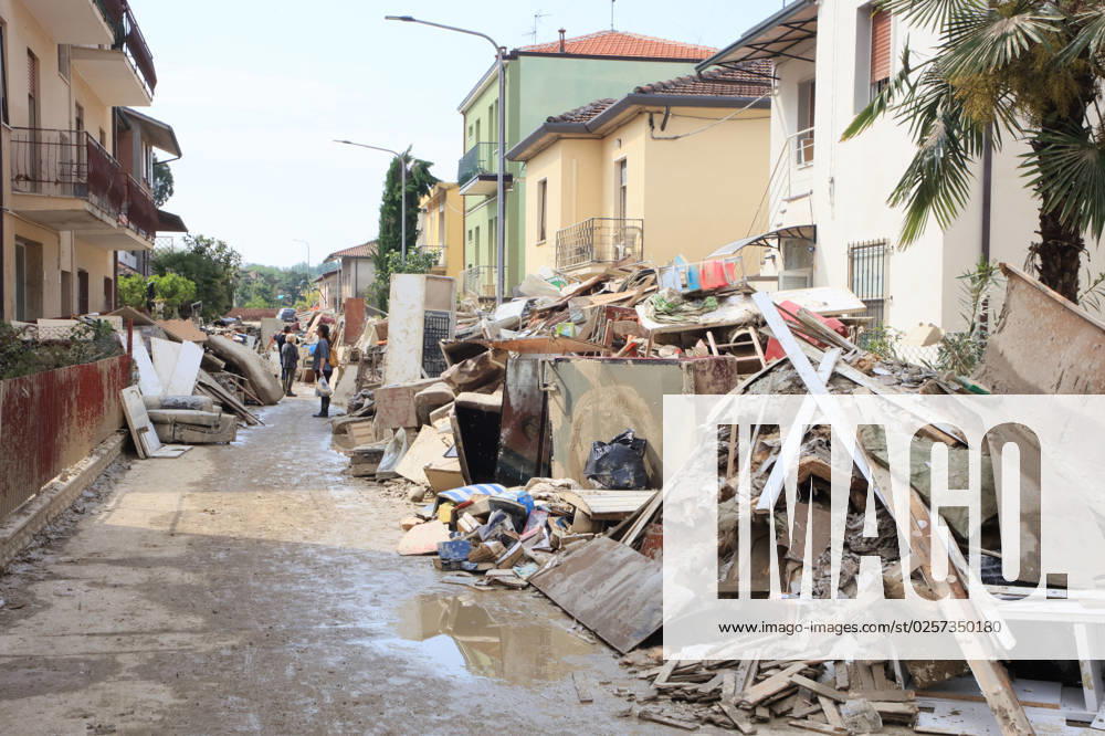 Reportage - Flood damages in the city of Faenza City of Faenza damage after flood - volunteers, street cleaning, debris and rubble in the streets. - in the pic. Municipal music school damages - Faenza, (RA), May 22, 2023 - photo: stringer Bologna Italy Faenza Italy