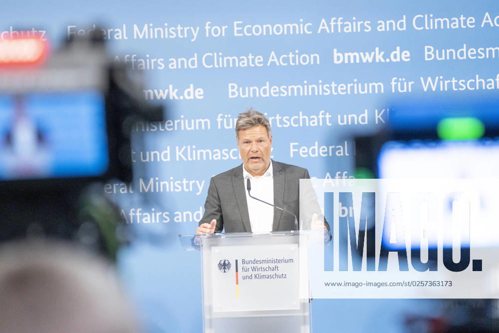 Press Statement Energy Price in the Federal Ministry of Economics Robert Habeck, Federal Minister of Economics Press Statement Energy Price in the Federal Ministry of Economics Robert Habeck, Federal Minister of Economics, Berlin Berlin Germany BMWK