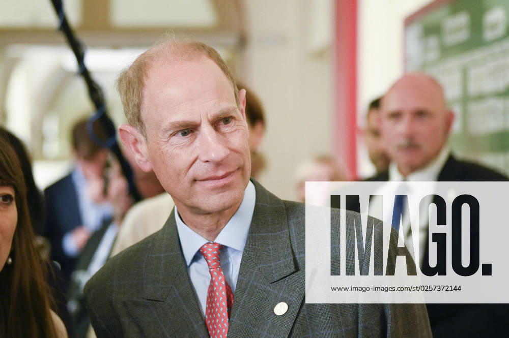 Prince Edward visiting the school at Schillerpark during the Duke Award ceremony in Wedding Berlin, 22 05 2023 Foto:xF.xFuturexImage