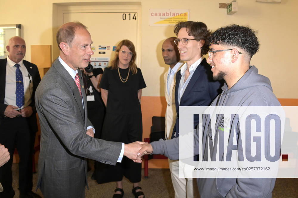 Prince Edward visiting the school at Schillerpark during the Duke Award ceremony in Wedding Berlin, 22 05 2023 Foto:xF.xFuturexImage
