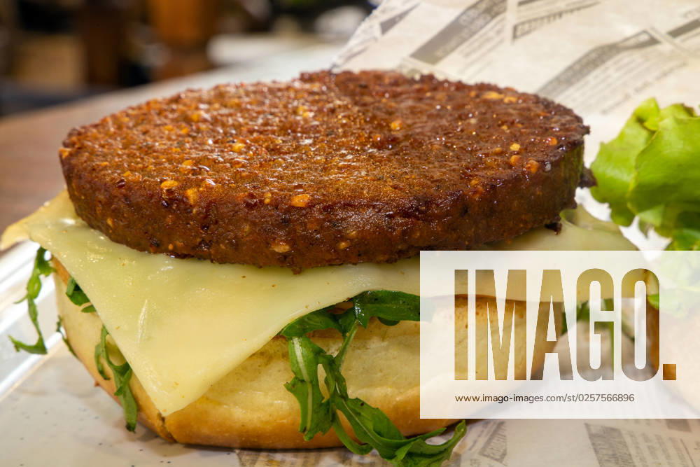 Close-up of an insect burger For 12.90 euros, visitors to the BUGA Federal Horticultural Show in Mannheim can order such a burger