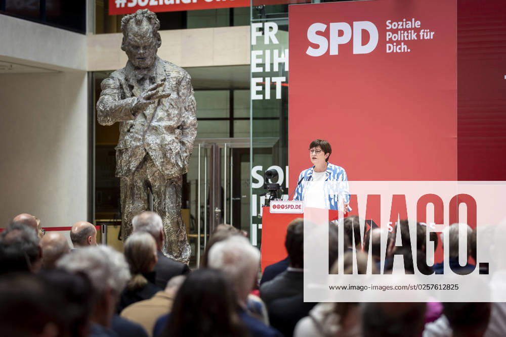 Saskia Esken, SPD Chairwoman, recorded at the event öÄÃ Fortschritt braucht Gerechtigkeit öÄi Seit 160 Jahren Ideen fuer morgenöÄu at the Willy Brandt Haus in Berlin, 04 10 2022 Berlin Germany
