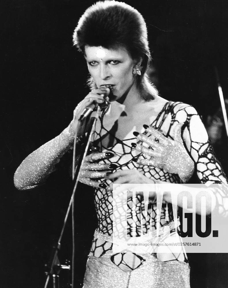 David bowie, marquee club, london 1970 David bowie, marquee club, london 1970