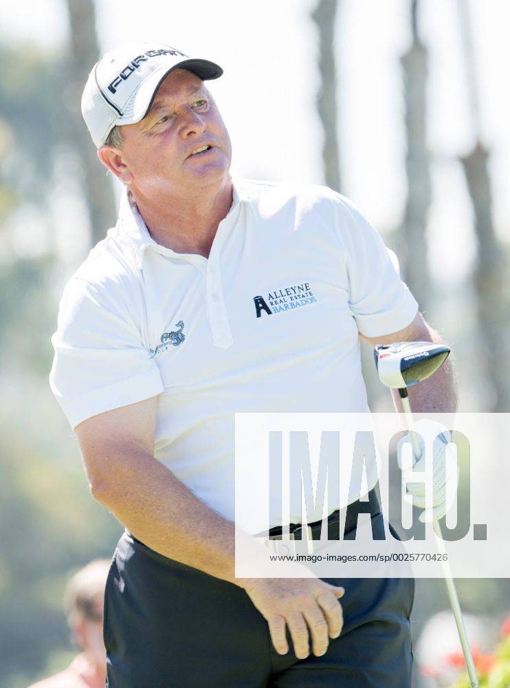 Newport Beach, California, USA - Ian Woosnam makes a tee shot on the third hole during the final round of the Toshiba Classic at the Newport Beach Country Club on October 9, 2016 in Newport Beach, California. Toshiba Classic - Final Round - ZUMAg139