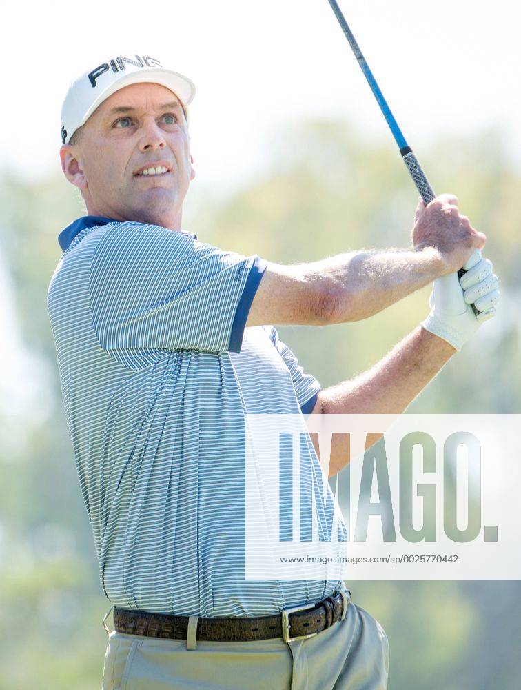 Newport Beach, California, USA - Kevin Sutherland makes a tee shot on the second hole during the final round of the Toshiba Classic at the Newport Beach Country Club on October 9, 2016 in Newport Beach, California. Toshiba Classic - Final Round - ZUMAg139