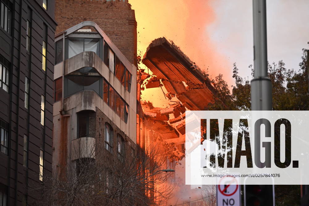 BUILDING FIRE SYDNEY, A wall collapses during a building fire in the Central Business District of Sydney, Thursday, May 25, 2023. ( NO ARCHIVING, , NO USE IN BOOKS WITHOUT CONSENT SYDNEY NEW SOUTH WALES AUSTRALIA