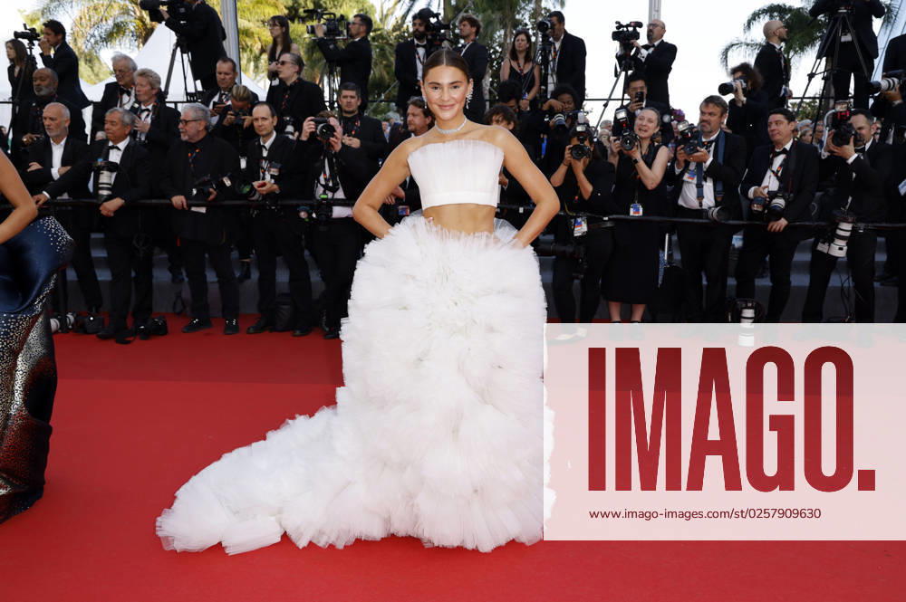 Stefanie Giesinger wearing In Full Bloom dress of Kaviar Gauche at the premiere of the feature film L à tà dernier Last Summer at the Festival de Cannes 2023 76 Cannes International Film Festival at the Palais des Festivals Cannes, 25 05 2023. Foto:xS.xGabschx xFuturexImage