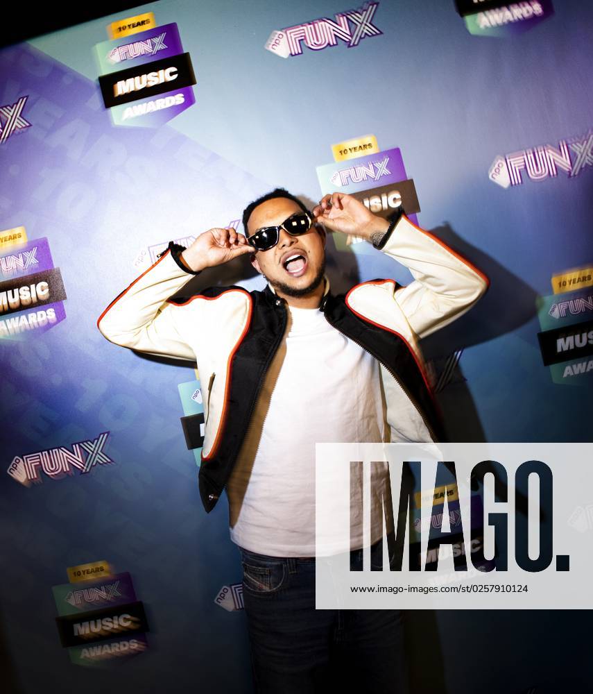 AMSTERDAM - Ronnie Flex on the red carpet prior to the presentation of the tenth edition of the FunX Music Awards. ANP RAMON VAN FLYMEN netherlands out - belgium out