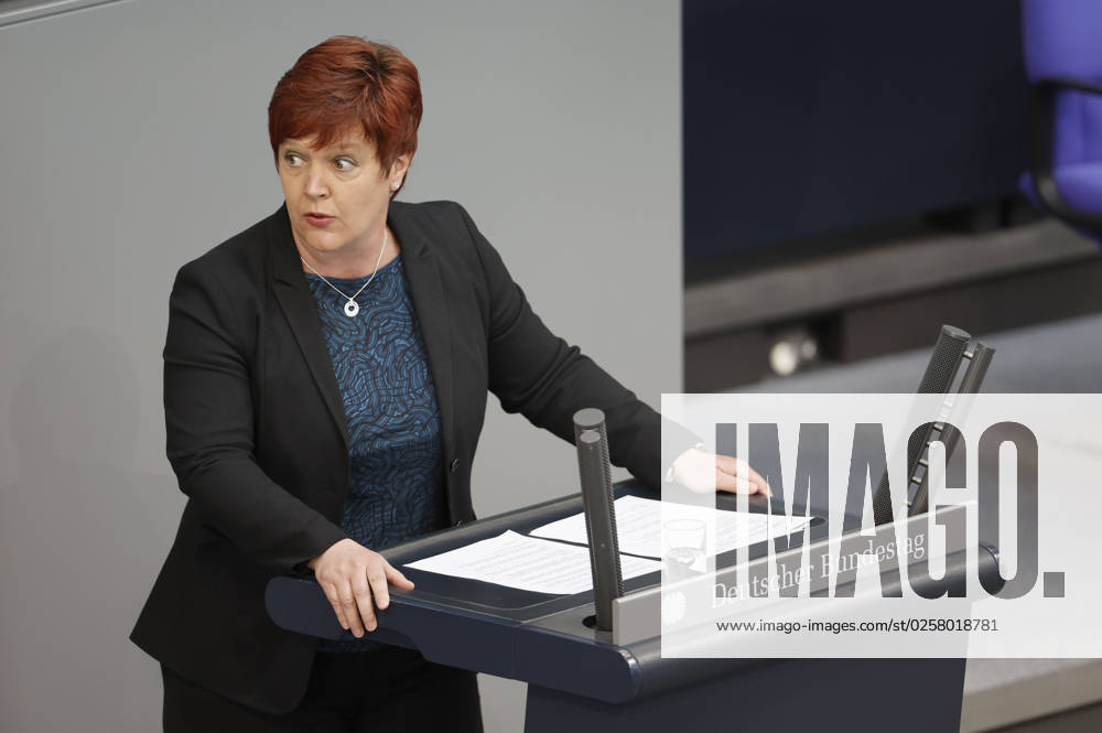 Susanne Ferschl at the 107 session of the German Bundestag in the Reichstag building Berlin, 26 05 2023 Foto:xJ.xFuturexImage