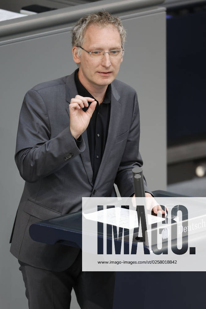 Mathias Papendieck at the 107 session of the German Bundestag in the Reichstag building Berlin, 26 05 2023 Foto:xJ.xFuturexImage