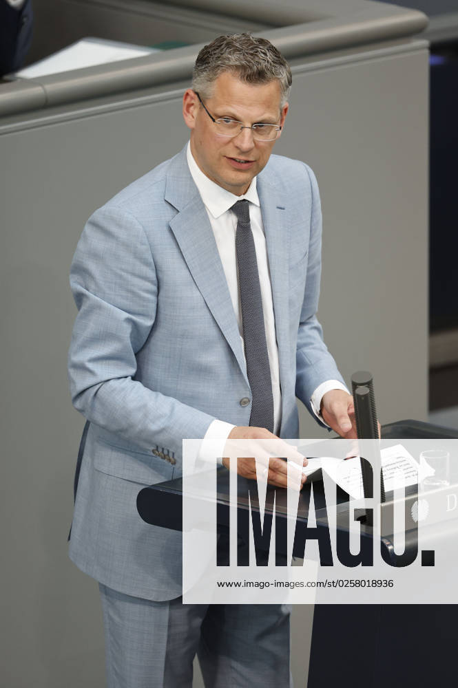 Christoph de Vries at the 107 session of the German Bundestag in the Reichstag building Berlin, 26 05 2023 Foto:xJ.xFuturexImage