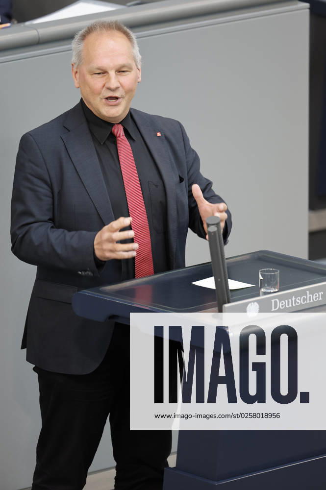 Mathias Stein at the 107 session of the German Bundestag in the Reichstag building Berlin, 26 05 2023 Foto:xJ.xFuturexImage
