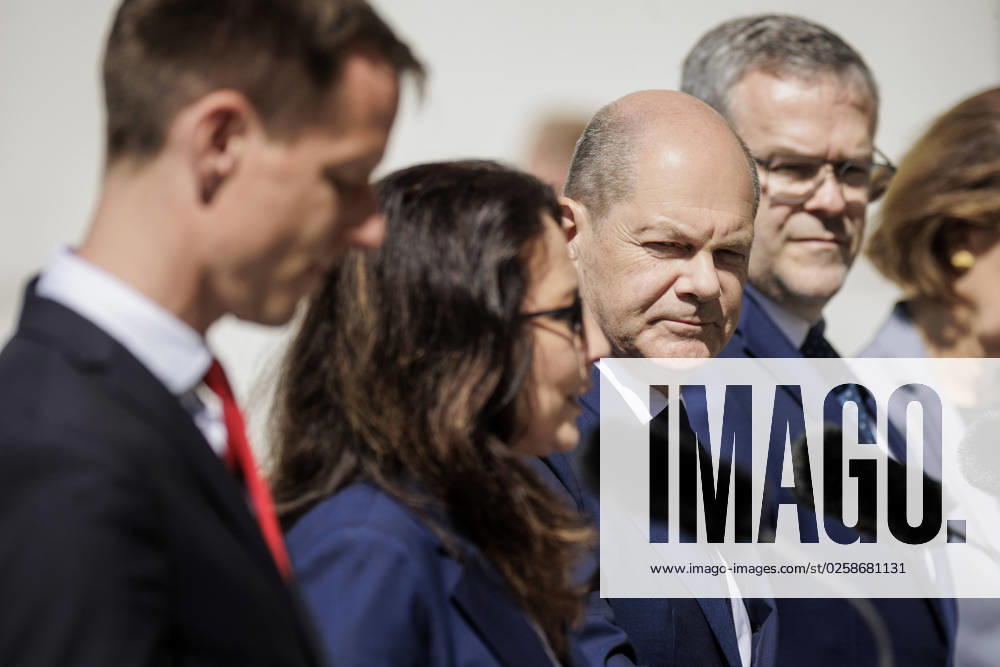 Kai Niebert, President of Deutscher Naturschutzring, Yasmin Fahimi, Chair of the German Federation of Trade Unions, Chancellor Olaf Scholz SPD , Joerg Dittrich, President of the German Confederation of Skilled Crafts, and Marie Luise Wolf, President of the German Association of Energy and Water Indust