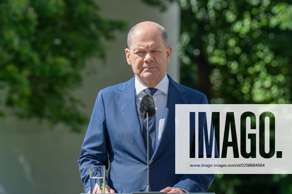 Chancellor Olaf Scholz Meeting of the Alliance for Transformation at the Federal Chancellery with Chancellor Olaf Scholz, Yasmin Fahimi, Chairwoman, German Trade Union Federation (DGB), Jörg Dittrich, President of the German Nature Conservation Ring, Kai Niebert, President of the German Energy and Water Industries Association, Marie Luise Wolff Berlin Berlin GER