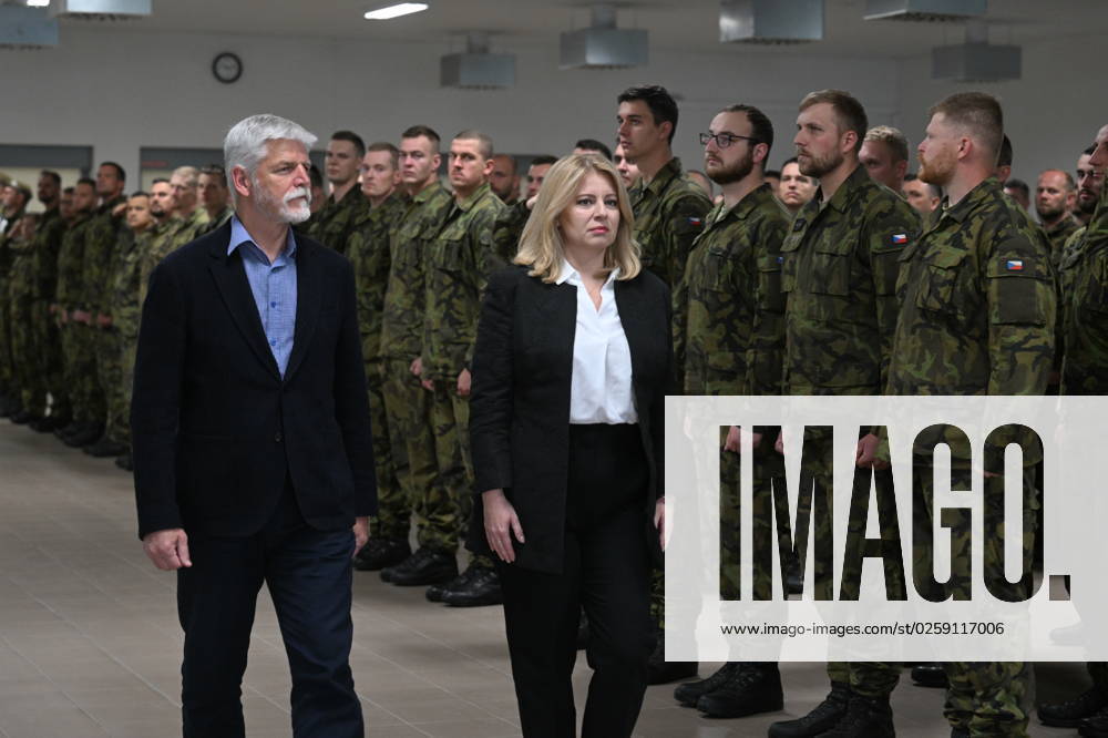 Czech President Petr Pavel (left) and Slovak President Zuzana Caputova (right) visit NATO s multinational battlegroup under Czech command in Lest, Czech Republic, June 7, 2023. (CTKxPhoto MichaelaxRihova) CTKPhotoP2023060703207 CTKPhotoP2023060703207