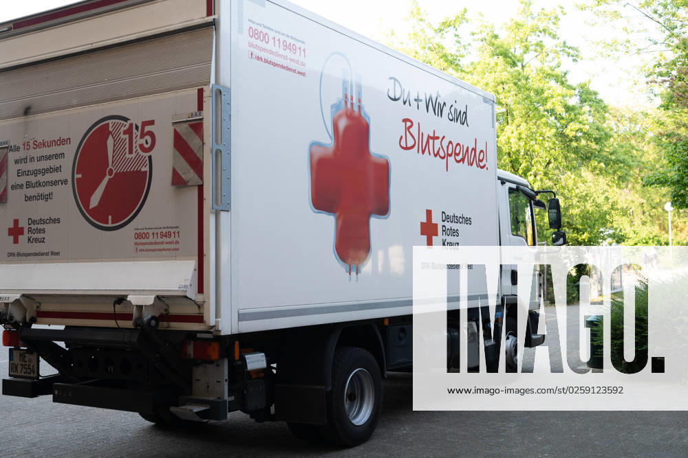 Truck of the DRK blood donation service, general, feature, edge motive, symbol photo topic photos BLUTSPENDE on the occasion of the blood donation campaign of the German Red Cross with the action missingtype to the world blood donation day on 14 June 2023, photo appointment on 05 06 2023 in the school center Pesch in Cologne,