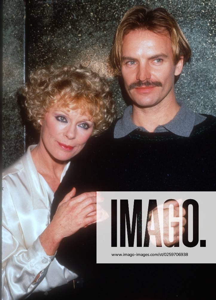 Elke Sommer, Sting, 1989, Photo By Michael Ferguson PHOTOlink Courtesy Everett Collection (Elke Sommer Sting1346)ASCA033 F4171 PUBLICATIONXNOTxINxCANxCHNxFRAxITAxJPNxNORxPOLxRUSxESPxUKxUSA