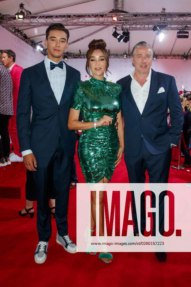 Party Bertelsmann Verona Pooth with husband Franjo Pooth and son Diego Pooth at the Bertelsmann Party 2023 in the Bertelsmann capital representative office on 15 06 2023 in Berlin