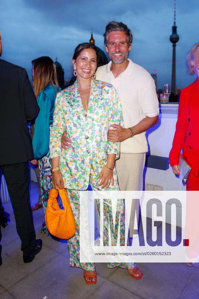 Party Bertelsmann Tom Beck with wife Chryssanthi Kavazi at the Bertelsmann Party 2023 in the Bertelsmann Capital Representation on 15 06 2023 in Berlin