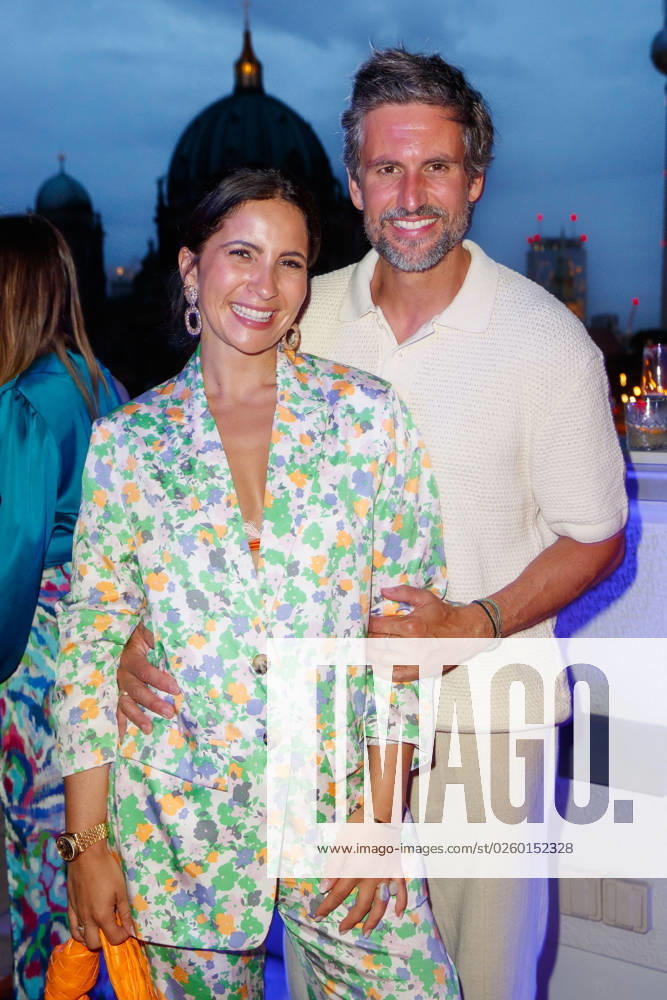 Party Bertelsmann Tom Beck with wife Chryssanthi Kavazi at the Bertelsmann Party 2023 in the Bertelsmann Capital Representation on 15 06 2023 in Berlin