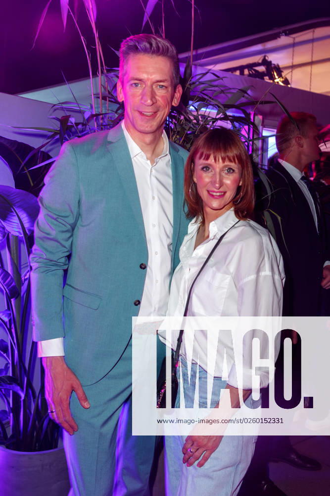 Party Bertelsmann Steffen Hallaschka with wife Anne Katrin Hallaschka at the Bertelsmann Party 2023 in the Bertelsmann capital representative office on 15 06 2023 in Berlin