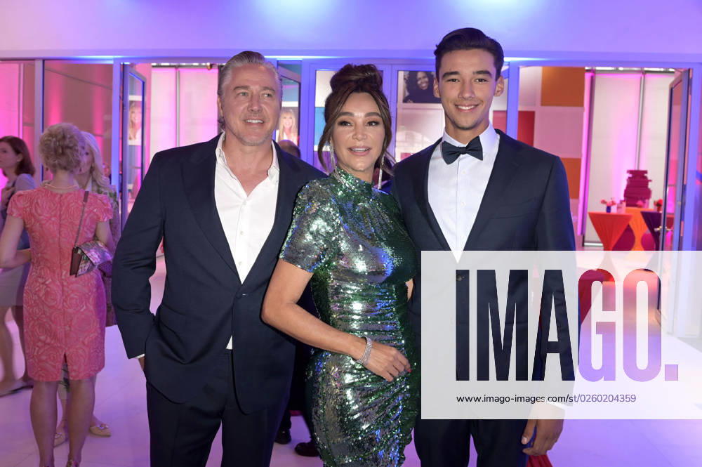 Verona Pooth with husband Franjo Pooth and son San Diego Pooth at the Bertelsmann Party 2023 at the Bertelsmann Representative Office Unter den Linden Berlin, 15 06 2023 Foto:xF.xFuturexImage