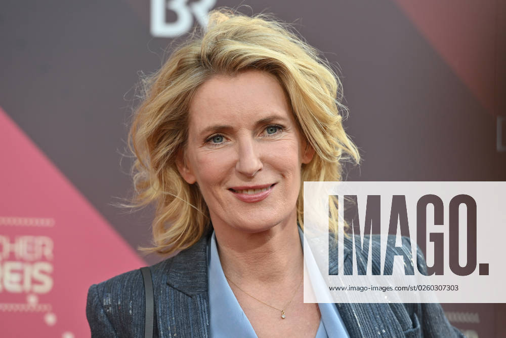 Maria FURTWAENGLER actress, single image, cropped single image, portrait, portrait red carpet, red carpet, Bavarian Film Award 2023 on 16 06 2023 in the Prinzregententheater in Munich