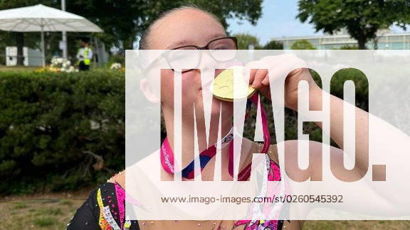 Gull i Special Olympics World Games i Berlin Oslo 20230619. Rytmisk gymnast Julie Adele Fjeldengen fra Sarpsborg stakk av med det aller forste gullet til den norske troppen i Special Olympics World Games i Berlin. Foto: Norges Idrettsforbund NTB Oslo Norge rVuvwB6WVqk Ref:rVuvwB6WVqk.jpg
