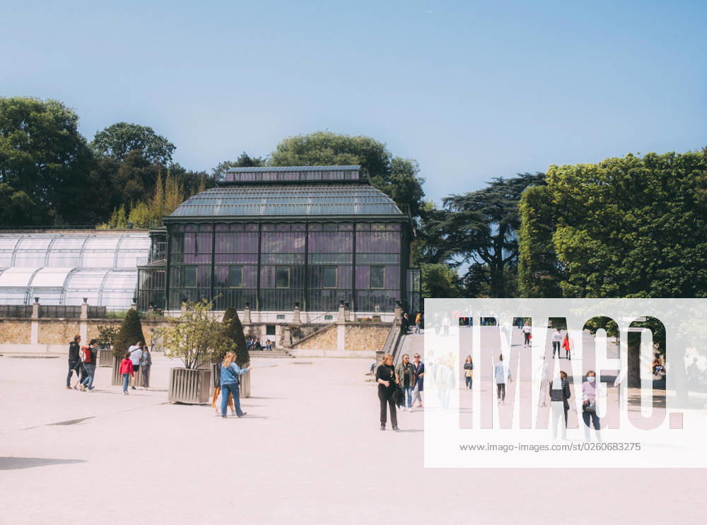 Travel Paris Paris, 18 05 23 greenhouses in the jardin des plantes, Paris is one of the most beautiful and romantic cities in the world,