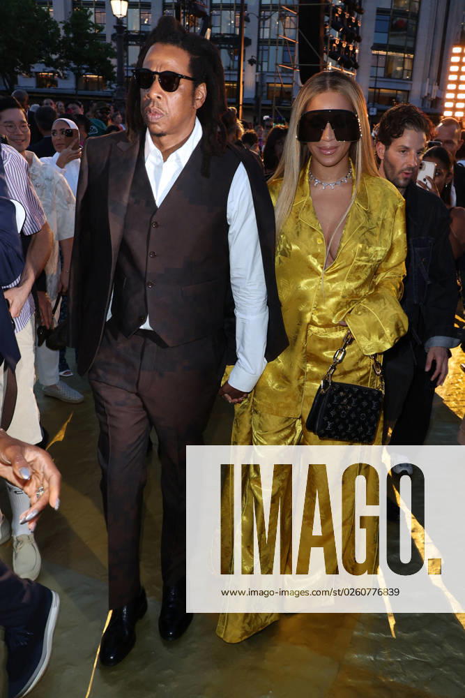 MFW - Louis Vuitton - Front Row Jay-Z and Beyonce attend the Louis Vuitton Spring Summer 2024 fashion show during the Paris Fashion Week menswear spring summer 2024 on June 20, 2023 in Paris, France. Photo by Jerome Dominà ABACAPRESS.COM