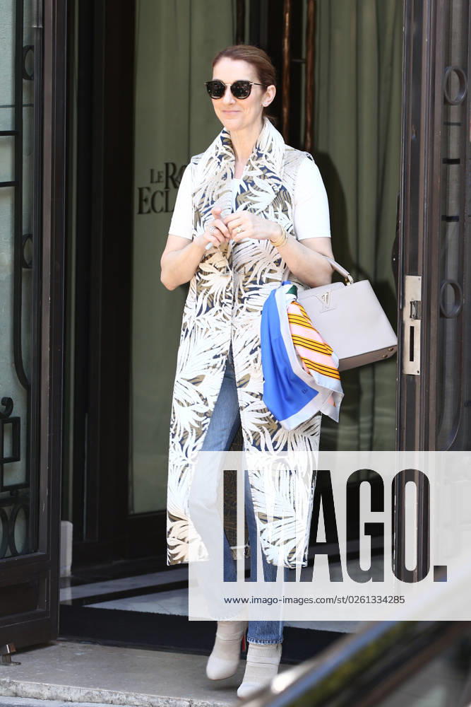 Celine Dion leaves her hotel - Paris Celine Dion leaves her hotel and greats her fans before heading to her concert in Paris, France, on July 07, 2016. Photo by ABACAPRESS.COM