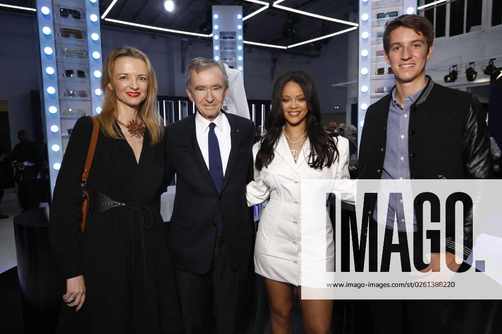 Rihanna Hosts Fenty Luxury Pop Up Launch Handout - Rihanna, Delphine Arnault, Bernard Arnault and Alexandre Arnault attend Fenty Launch on May 22, 2019 in Paris, France. Photo by Julien Hekimian for Fenty via ABACAPRESS.COM Paris France