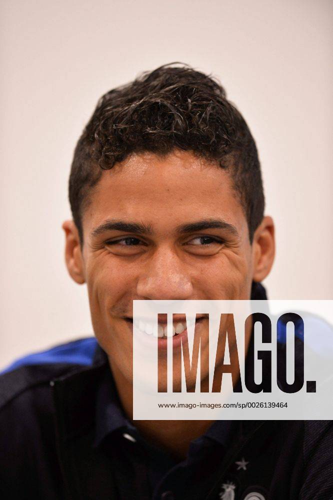 Fußball, Raphael Varane - PK Nationalteam Frankreich Raphael Varane FOOTBALL : PK - Nationalteam Frankreich - 07 11 2016 AnthonyBIBARD FEP Panoramic