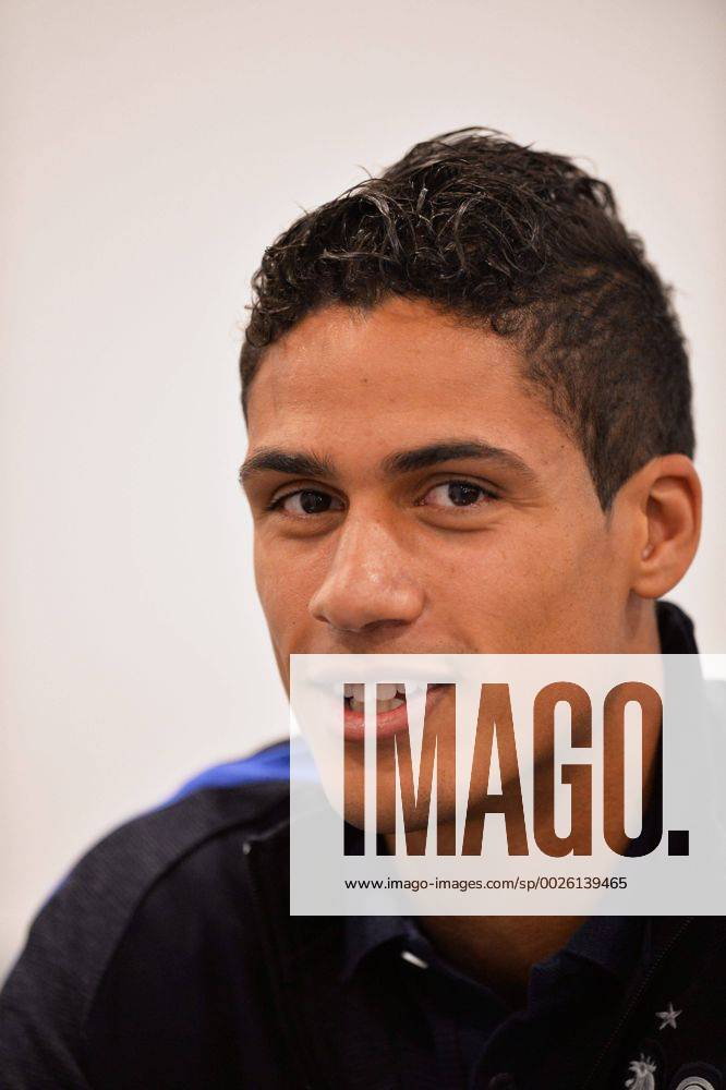 Fußball, Raphael Varane - PK Nationalteam Frankreich Raphael Varane FOOTBALL : PK - Nationalteam Frankreich - 07 11 2016 AnthonyBIBARD FEP Panoramic