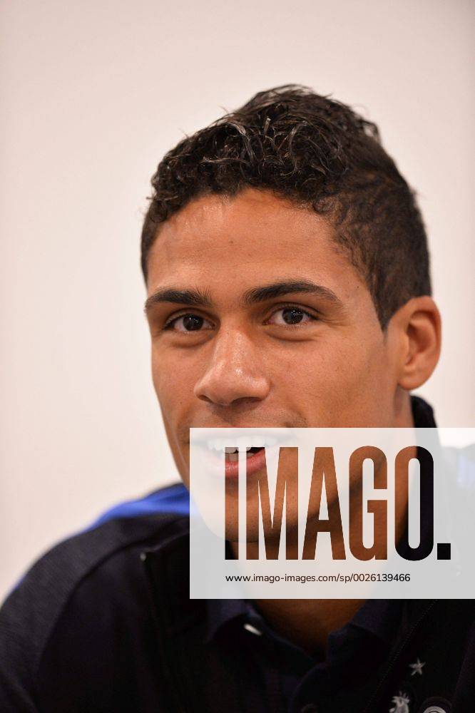 Fußball, Raphael Varane - PK Nationalteam Frankreich Raphael Varane FOOTBALL : PK - Nationalteam Frankreich - 07 11 2016 AnthonyBIBARD FEP Panoramic