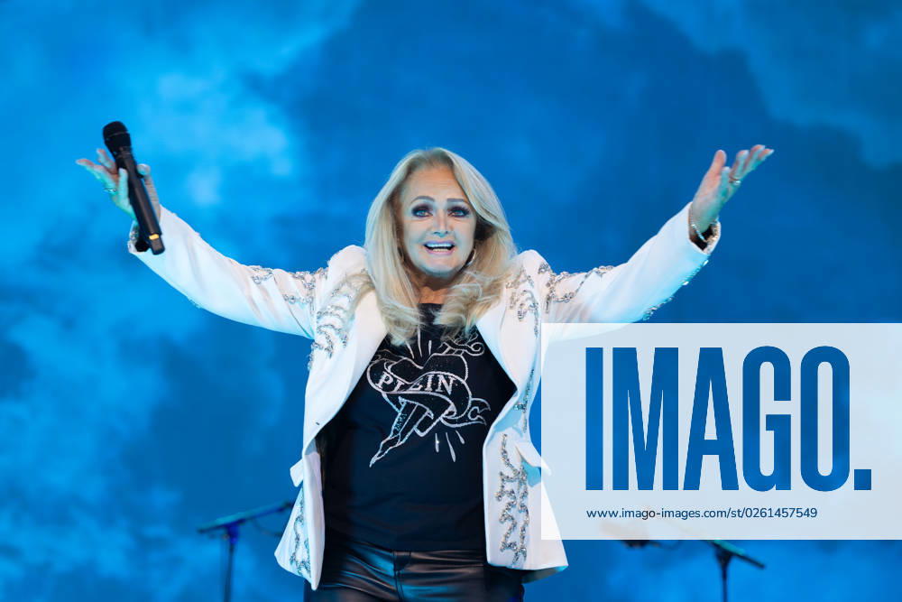 British rock and pop singer Bonnie Tyler on stage at the 40 edition of Donauinselfest in Vienna 3L5A4924