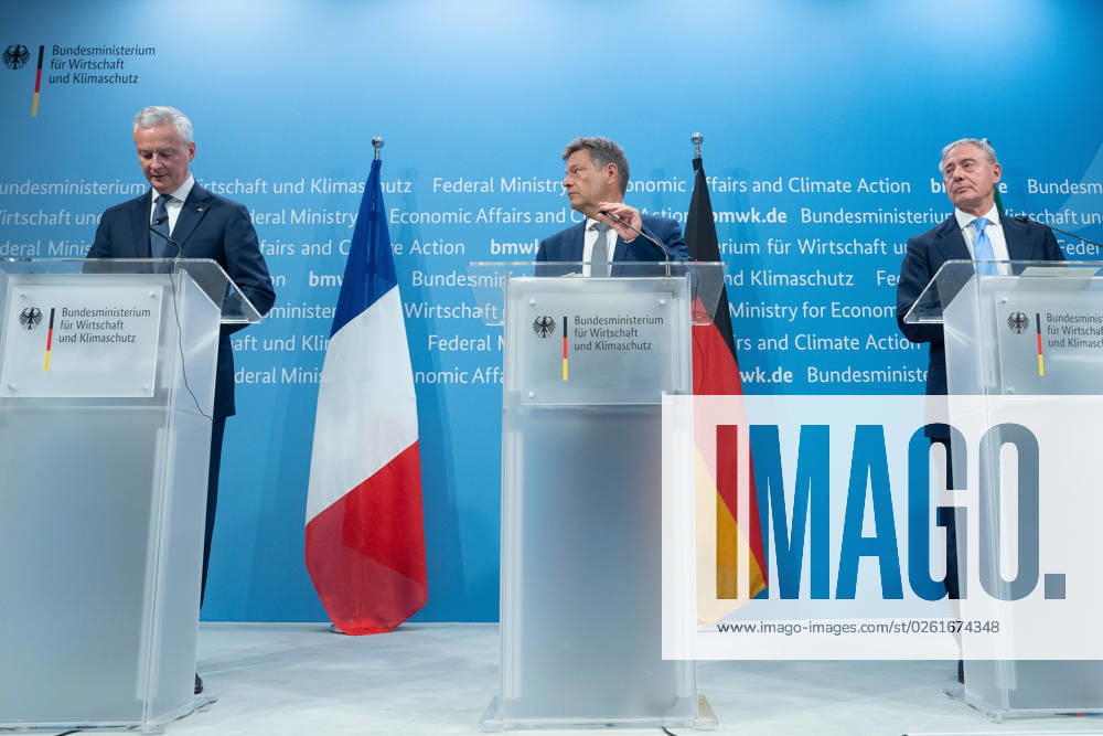 Press conference on critical raw materials, Robert Habeck, Bruno Le Maire, Adolfo Urso Press conference by Robert Habeck, Federal Minister for the Economy and Climate Protection, Bruno Le Maire, Minister of Economy, Finance and Industrial and Digital Sovereignty France , and Adolfo Urso, Minister of Enterprise and Made in Italy Italy , 26.6 2023 Berlin Berlin GER