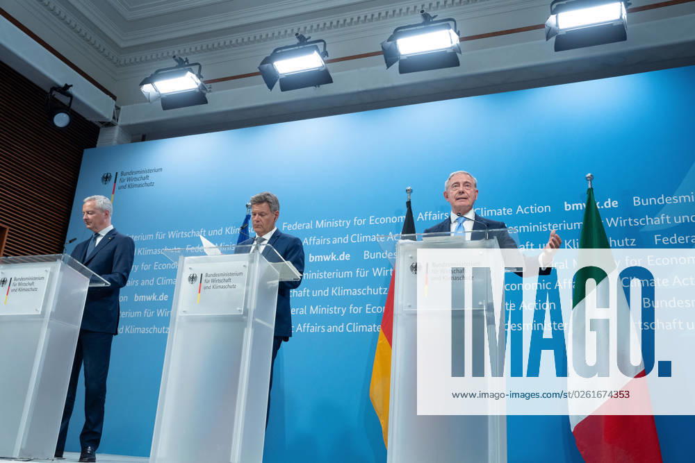 Press conference on critical raw materials, Robert Habeck, Bruno Le Maire, Adolfo Urso Press conference by Robert Habeck, Federal Minister for the Economy and Climate Protection, Bruno Le Maire, Minister of Economy, Finance and Industrial and Digital Sovereignty France , and Adolfo Urso, Minister of Enterprise and Made in Italy Italy , 26.6 2023 Berlin Berlin GER