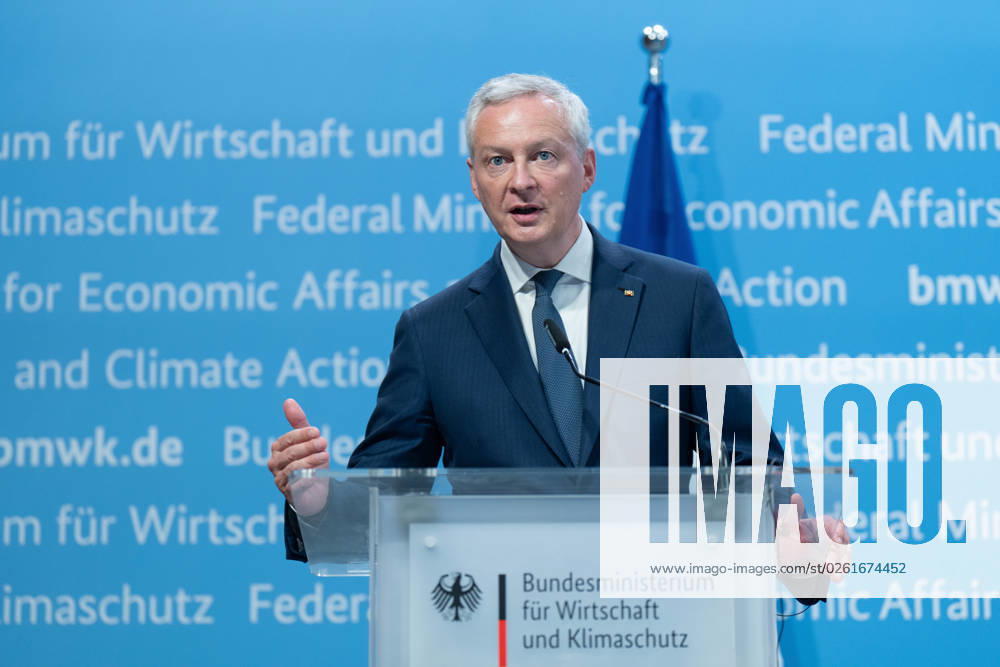 Press conference on critical raw materials, Bruno Le Maire Press conference by Robert Habeck, Federal Minister for the Economy and Climate Protection, Bruno Le Maire, Minister of Economy, Finance and Industrial and Digital Sovereignty France , and Adolfo Urso, Minister of Enterprise and Made in Italy Italy , 26.6 2023 Berlin Berlin GER