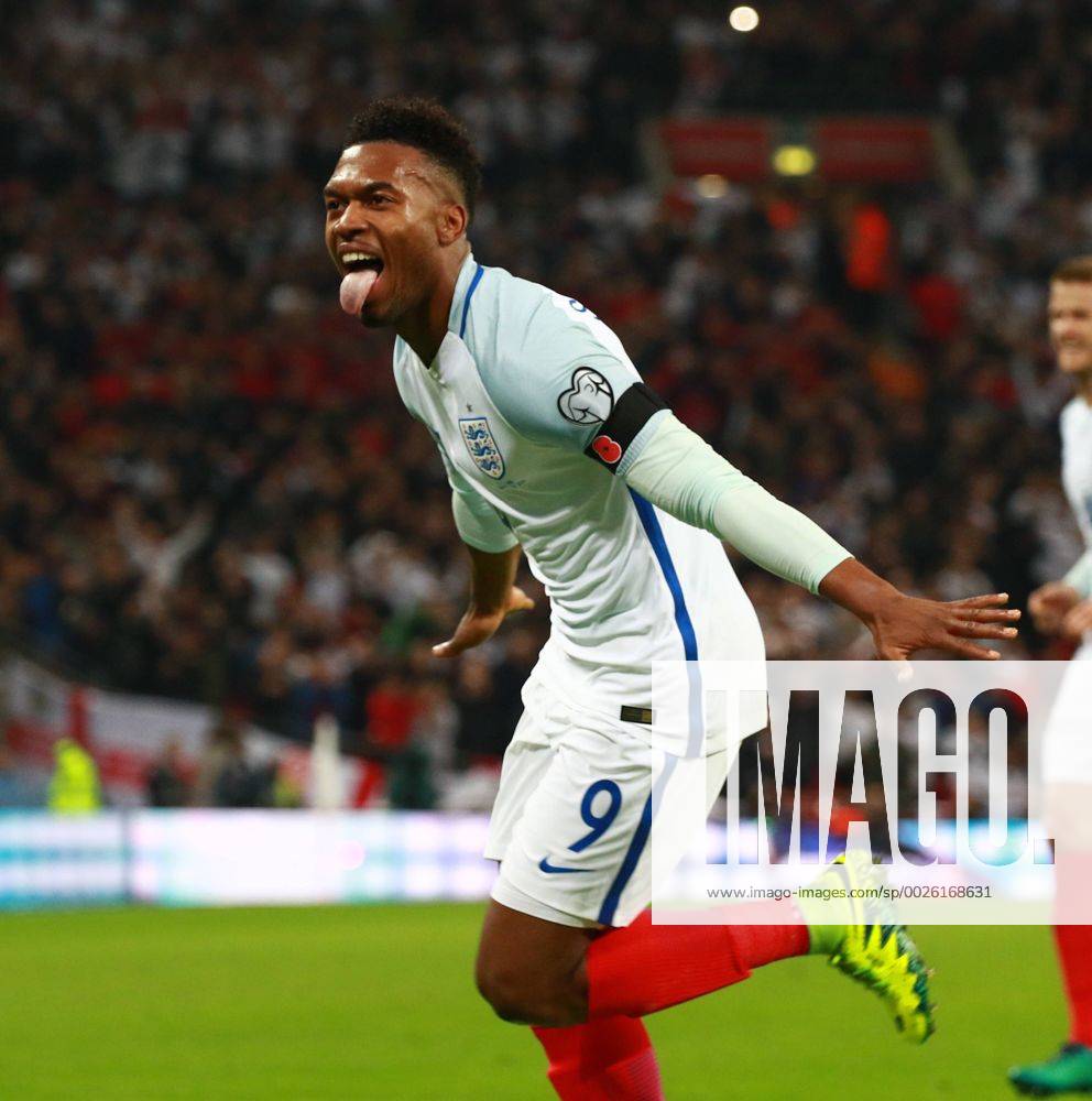 England v Scotland - FIFA World Cup WM Weltmeisterschaft Fussball 2018 Qualifier . . London, UK . . 11.11.2016 Daniel Sturridge (E) celebrates scoring a goal for England.1-0