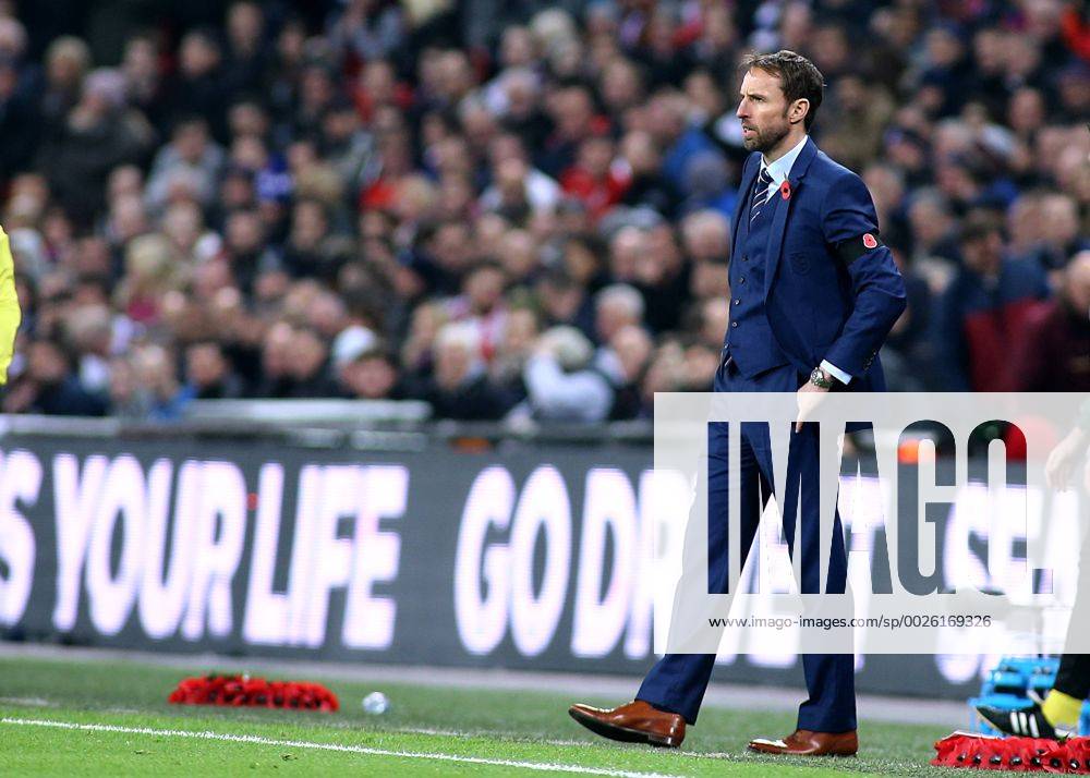 Wembley Stadium, London, England. World Cup Qualifying Football. England versus Scotland. England interim manager Gareth Southgate reacts during the game Kertonx ActionPlus11808492