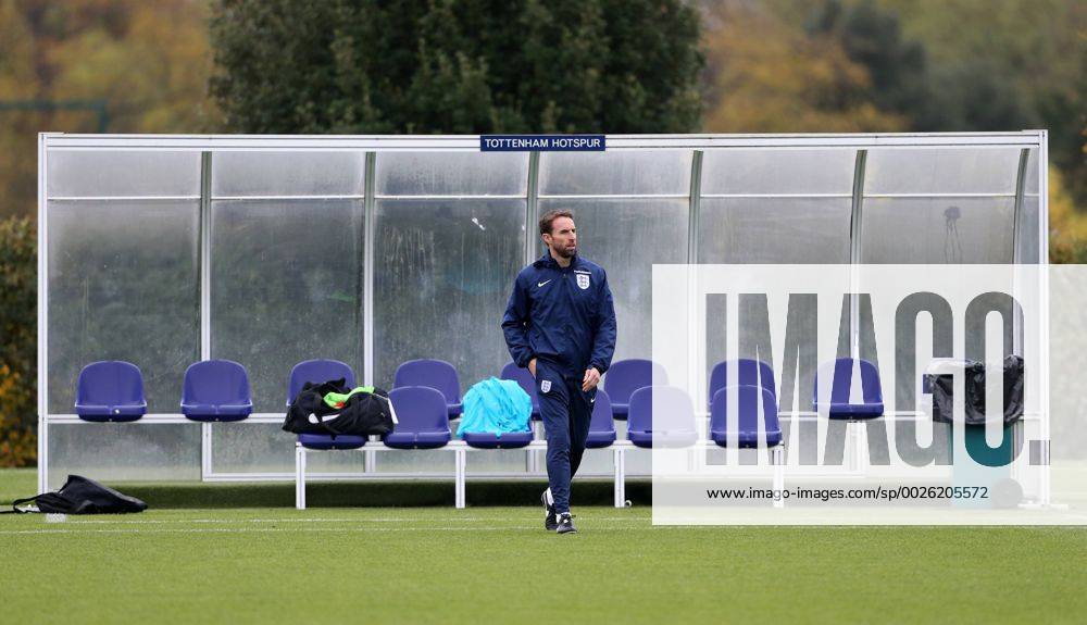 England s Gareth Southgate looks on during training at Tottenham Hotspur training centre, London. Picture date November 14th, 2016 Pic David Klein Sportimage .